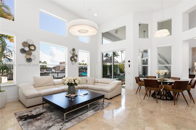 954 Sanibel Dr 954, Hollywood, FL 33019