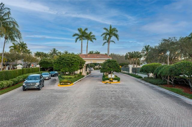 954 Sanibel Dr 954, Hollywood, FL 33019