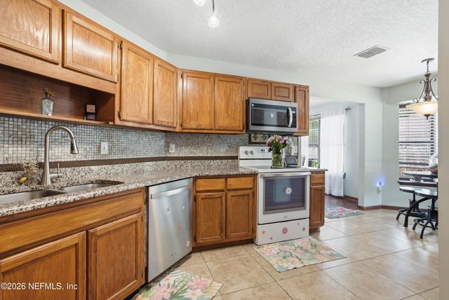 12551 MOOSE Road, Jacksonville, FL 32226