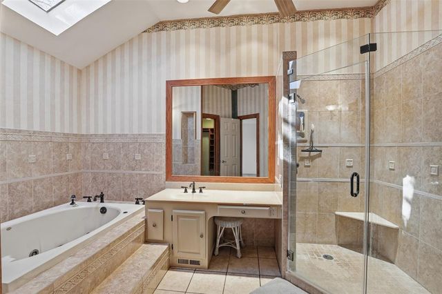 3114 Sooner Lake Circle, Moore, OK 73165