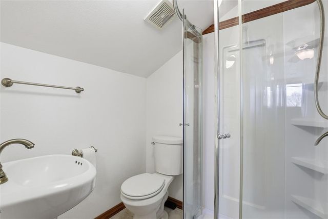 3114 Sooner Lake Circle, Moore, OK 73165