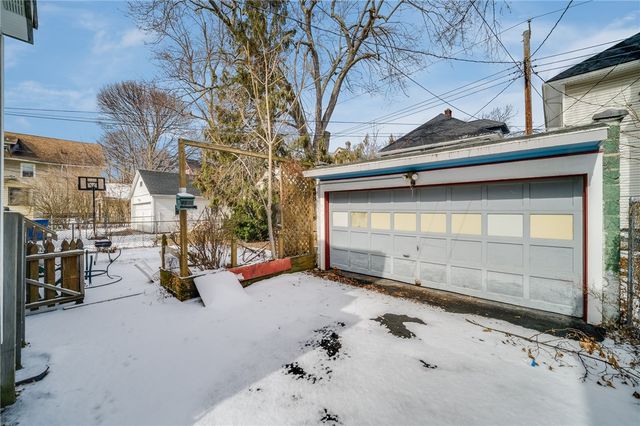 396-400 Hazelwood, Rochester, NY 14609