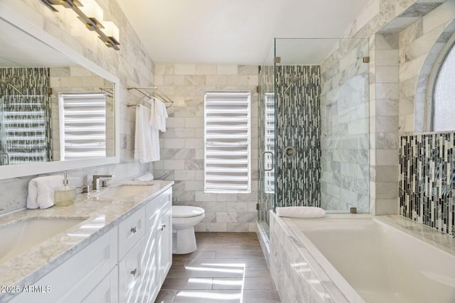 19206 N 36TH Place, Phoenix, AZ 85050