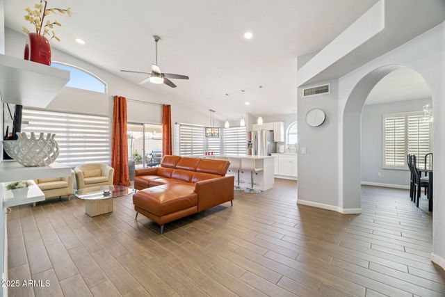 19206 N 36TH Place, Phoenix, AZ 85050