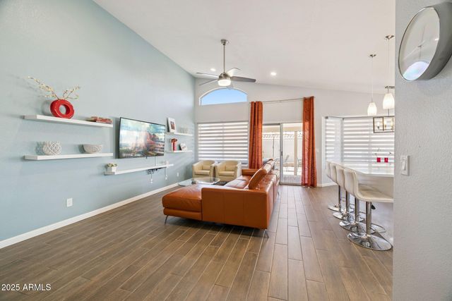 19206 N 36TH Place, Phoenix, AZ 85050