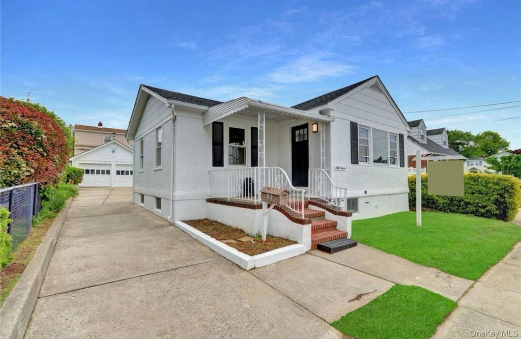 57 Catherine Avenue, Franklin Square, NY 11010 — exterior