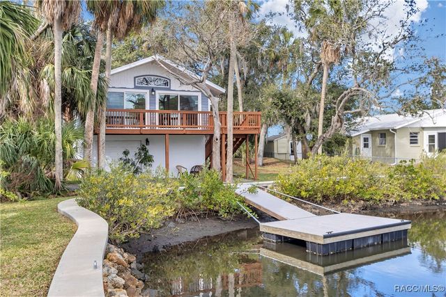 13920 W Evers Court, Crystal River, FL 34429