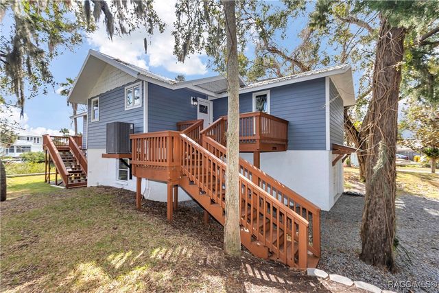 13920 W Evers Court, Crystal River, FL 34429