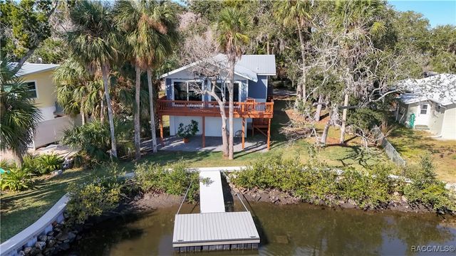 13920 W Evers Court, Crystal River, FL 34429