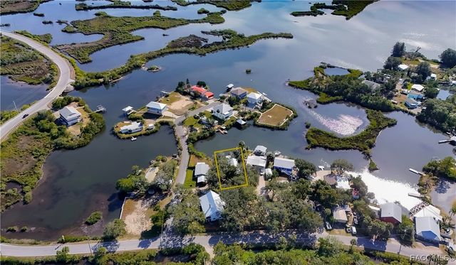 13920 W Evers Court, Crystal River, FL 34429