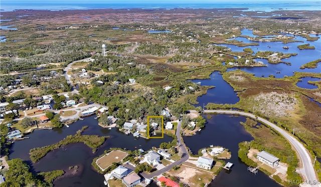 13920 W Evers Court, Crystal River, FL 34429