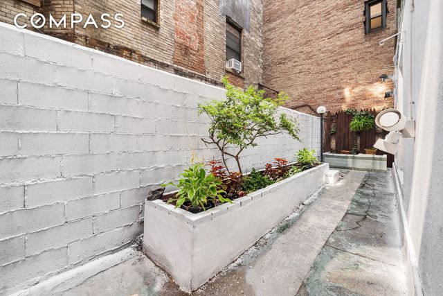 862 W End Avenue GARDEN, New York City, NY 10025
