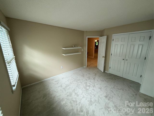 9423 Fairmead Drive, Charlotte, NC 28269