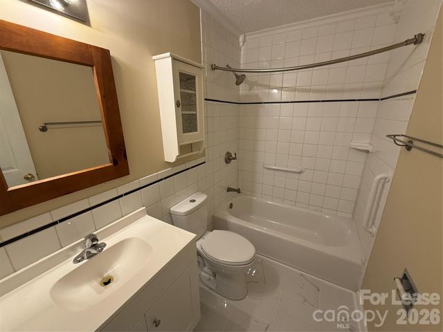 9423 Fairmead Drive, Charlotte, NC 28269