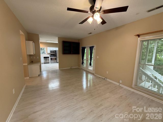 9423 Fairmead Drive, Charlotte, NC 28269
