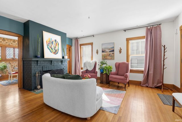 709 W Oakdale Drive, Fort Wayne, IN 46807