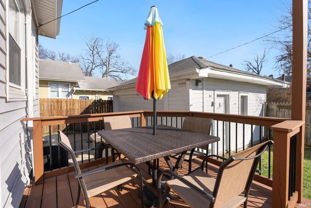 709 W Oakdale Drive, Fort Wayne, IN 46807