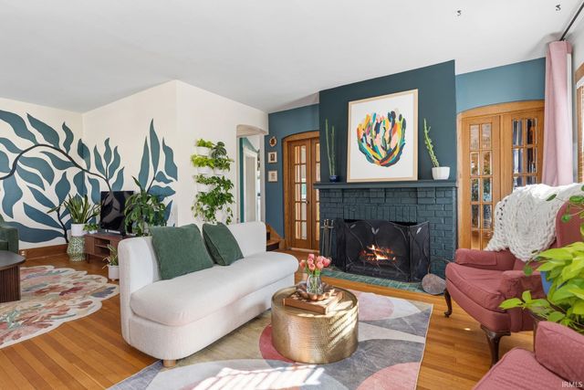 709 W Oakdale Drive, Fort Wayne, IN 46807