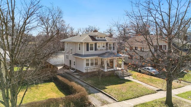 709 W Oakdale Drive, Fort Wayne, IN 46807