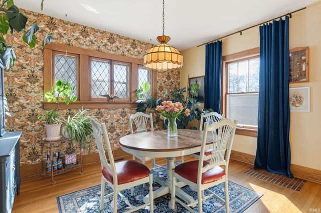 709 W Oakdale Drive, Fort Wayne, IN 46807