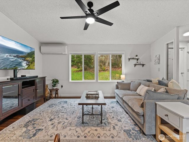 16730 80th Avenue NW, Stanwood, WA 98292