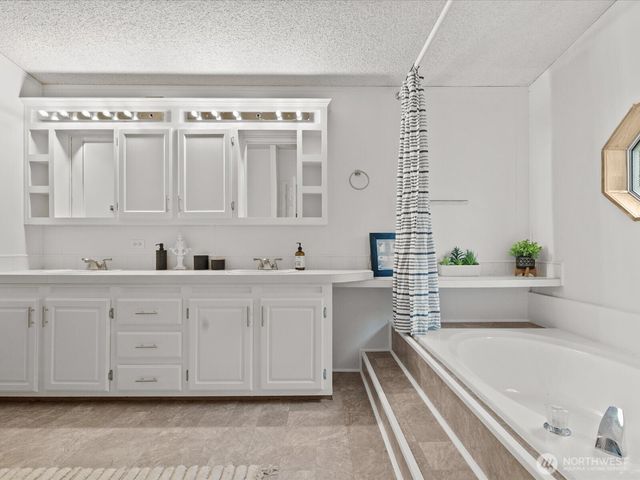 16730 80th Avenue NW, Stanwood, WA 98292