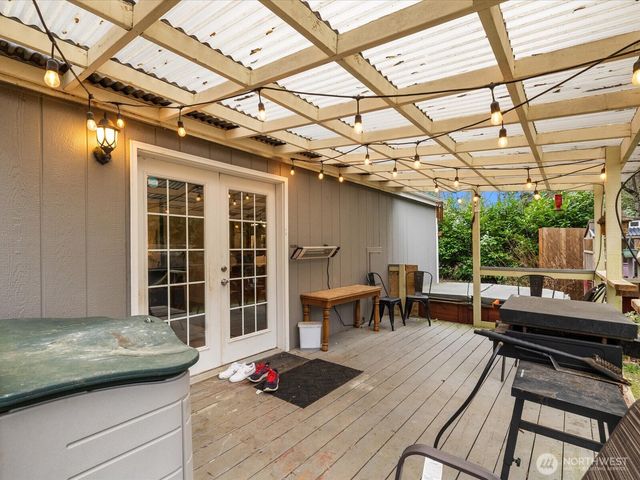 16730 80th Avenue NW, Stanwood, WA 98292