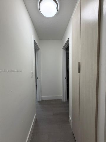 3021 W 76th St C-201, Hialeah, FL 33018