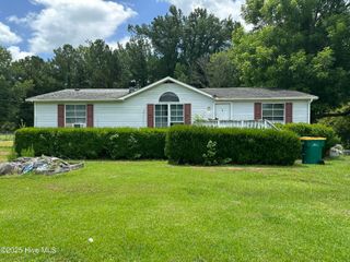 2293 Dawson Cabin Road, Jacksonville, NC 28540