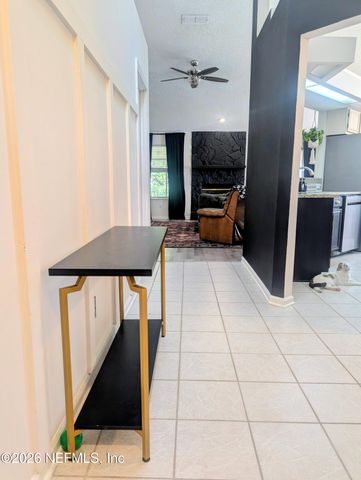 7737 MISTWOOD Circle E, Jacksonville, FL 32244