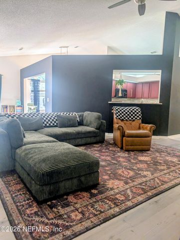 7737 MISTWOOD Circle E, Jacksonville, FL 32244