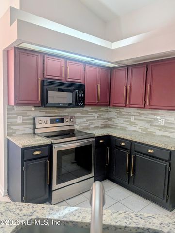 7737 MISTWOOD Circle E, Jacksonville, FL 32244