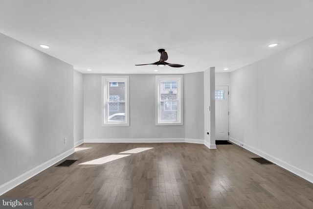 382 MARTIN ST, Philadelphia, PA 19128