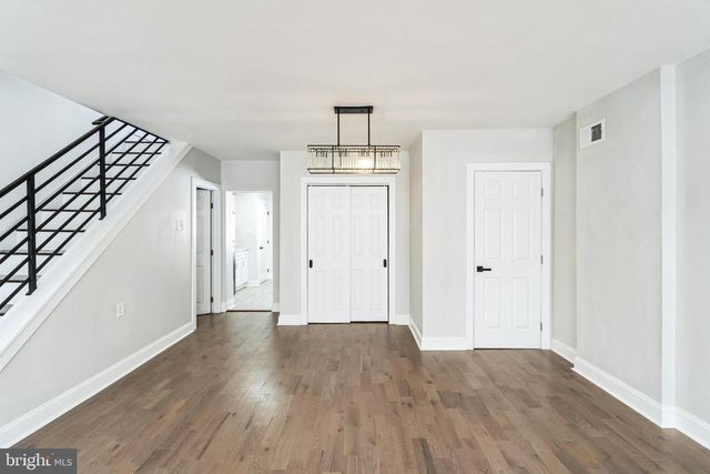 382 MARTIN ST, Philadelphia, PA 19128