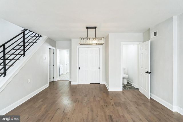 382 MARTIN ST, Philadelphia, PA 19128