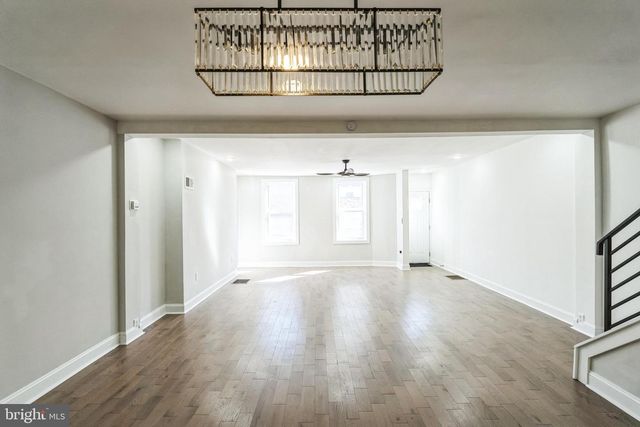 382 MARTIN ST, Philadelphia, PA 19128