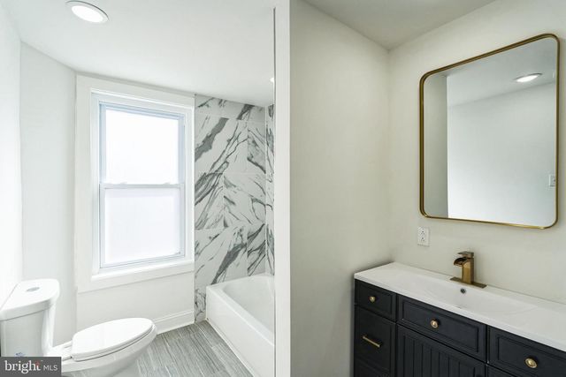 382 MARTIN ST, Philadelphia, PA 19128