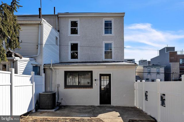 382 MARTIN ST, Philadelphia, PA 19128
