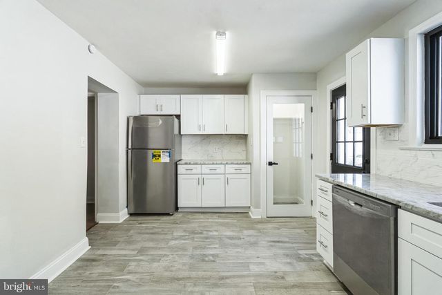 382 MARTIN ST, Philadelphia, PA 19128