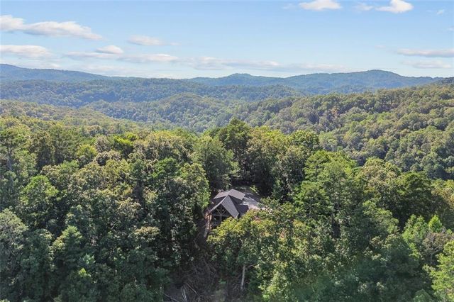1510 Marie Drive, Talking Rock, GA 30175