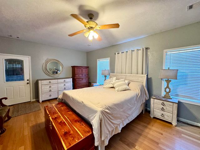 3068 S AR 9 HWY, Melbourne, AR 72556