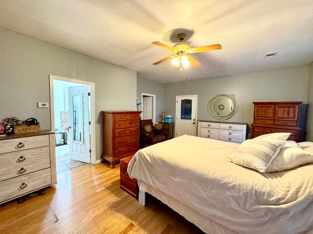 3068 S AR 9 HWY, Melbourne, AR 72556