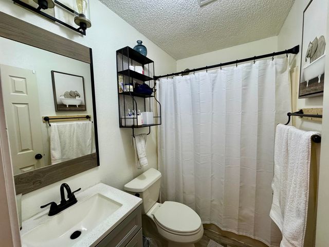 3068 S AR 9 HWY, Melbourne, AR 72556