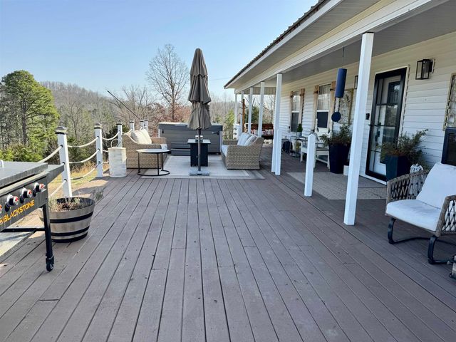 3068 S AR 9 HWY, Melbourne, AR 72556