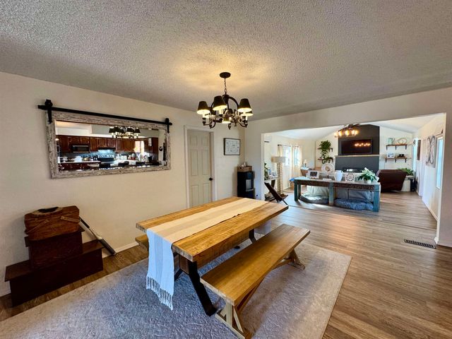 3068 S AR 9 HWY, Melbourne, AR 72556