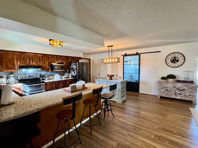 3068 S AR 9 HWY, Melbourne, AR 72556