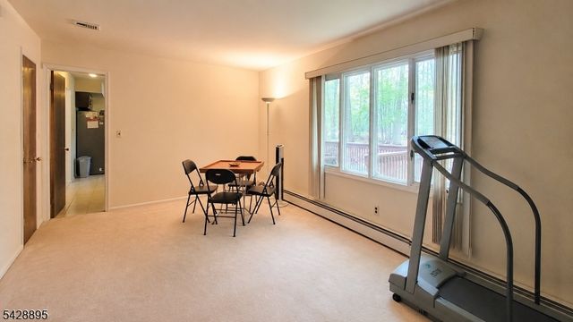 8 De Hart Rd, Parsippany-troy Hills Twp., NJ 07054