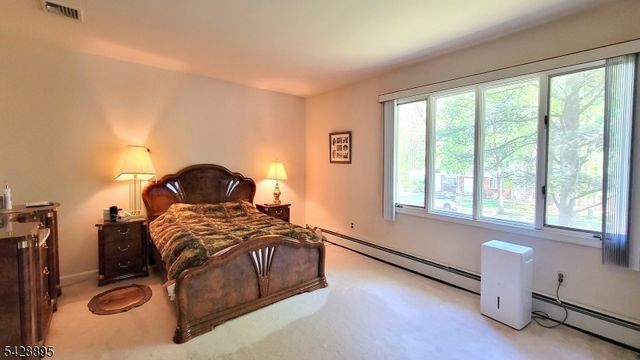 8 De Hart Rd, Parsippany-troy Hills Twp., NJ 07054