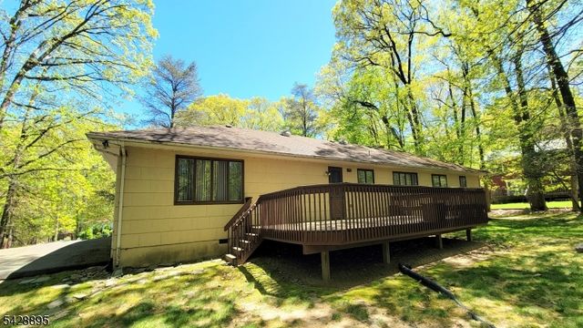 8 De Hart Rd, Parsippany-troy Hills Twp., NJ 07054