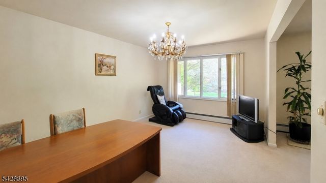 8 De Hart Rd, Parsippany-troy Hills Twp., NJ 07054